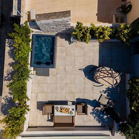 Ninemian Suites Syros Ermoupoli Exteriör bild