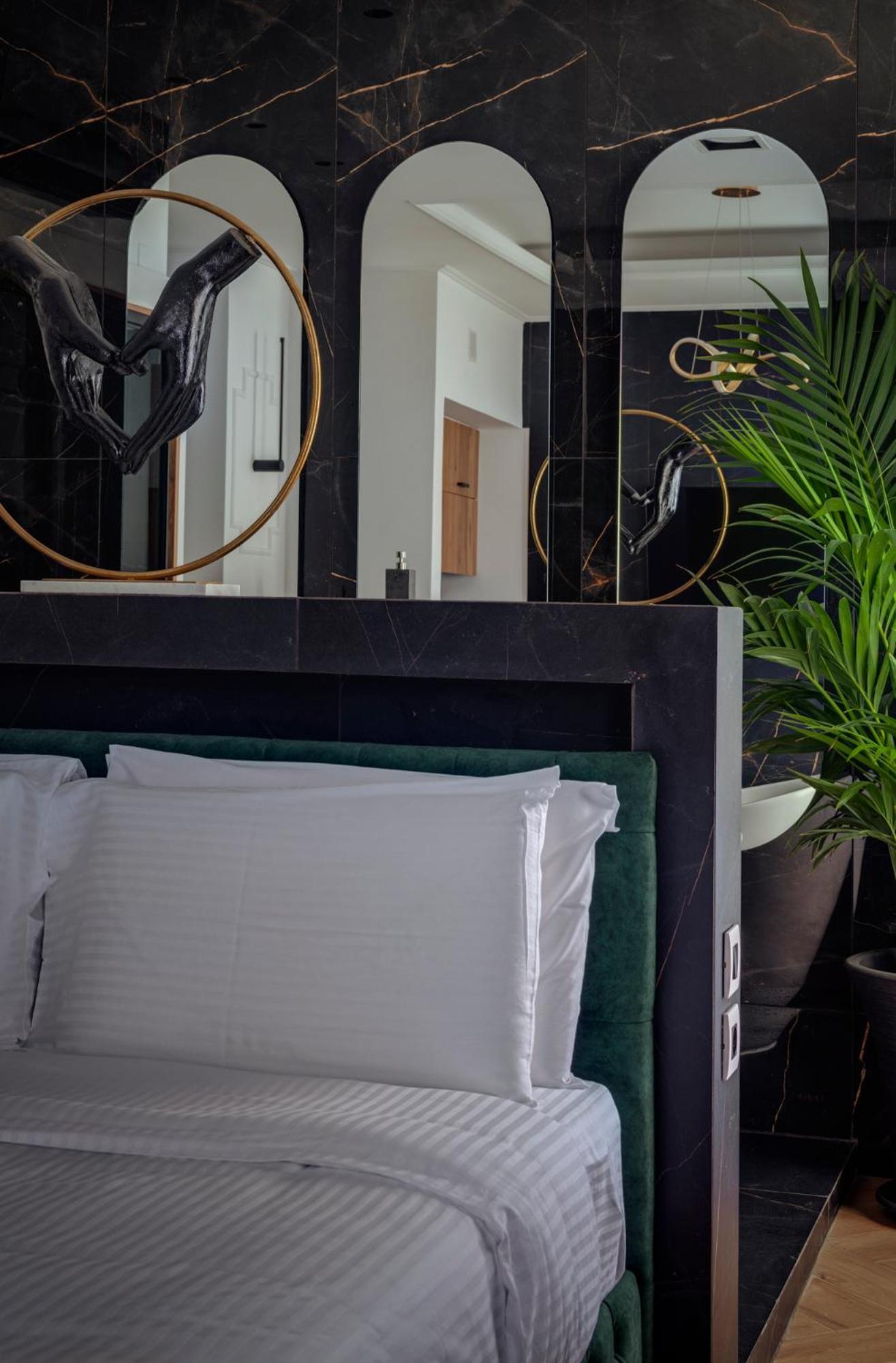 Ninemian Suites Syros Ermoupoli Exteriör bild