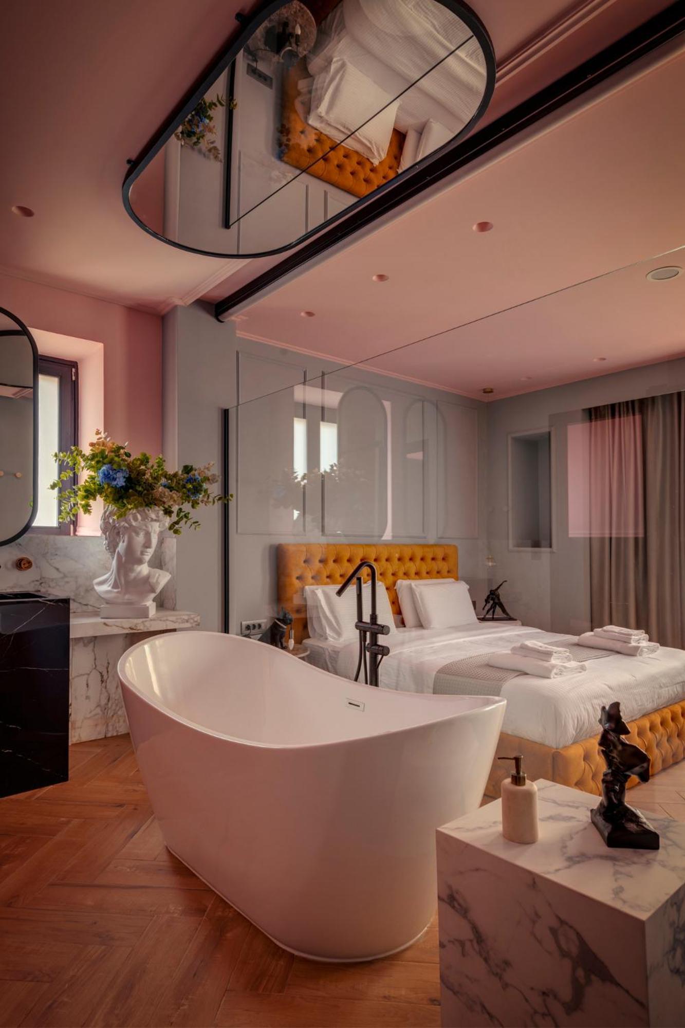 Ninemian Suites Syros Ermoupoli Exteriör bild