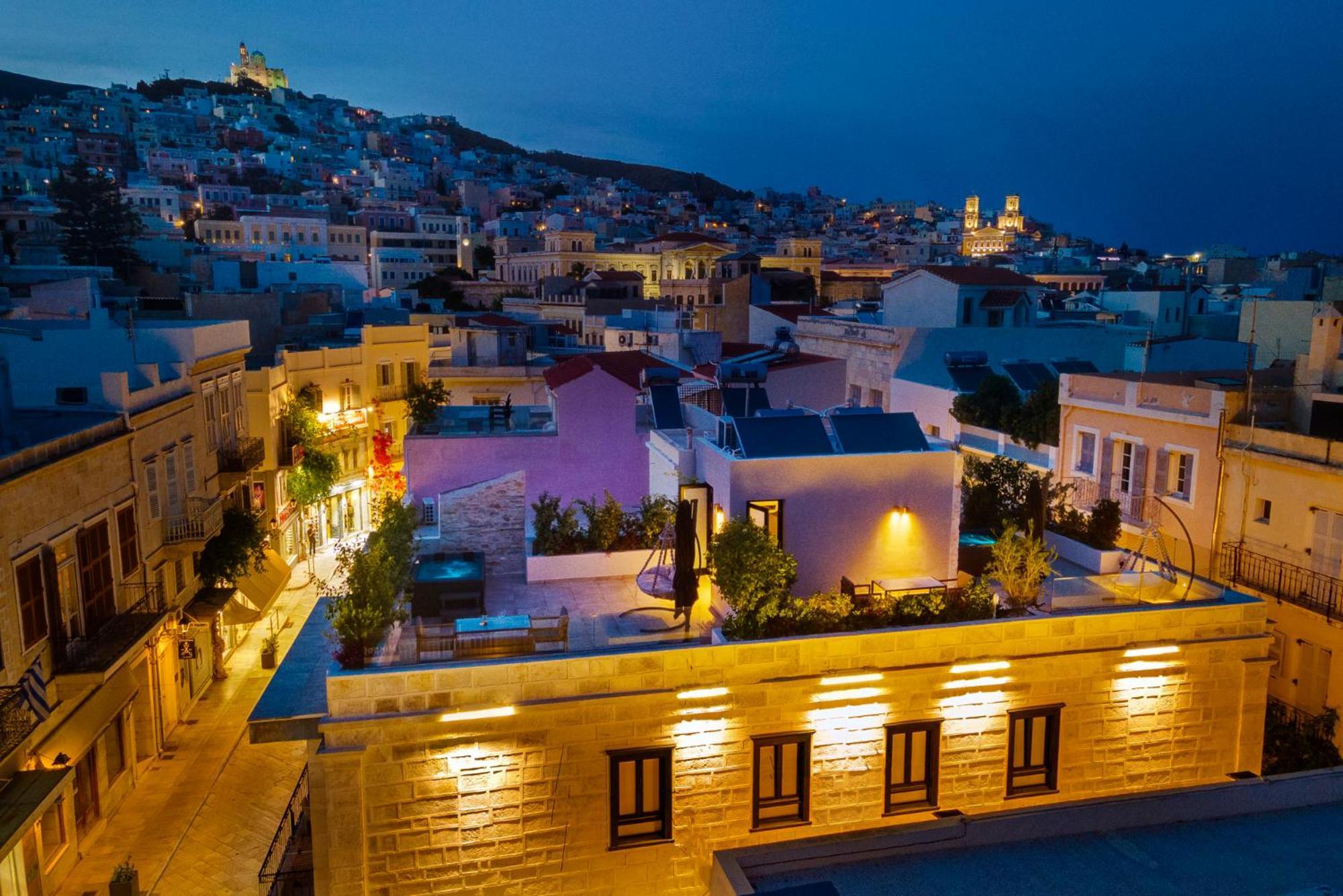 Ninemian Suites Syros Ermoupoli Exteriör bild