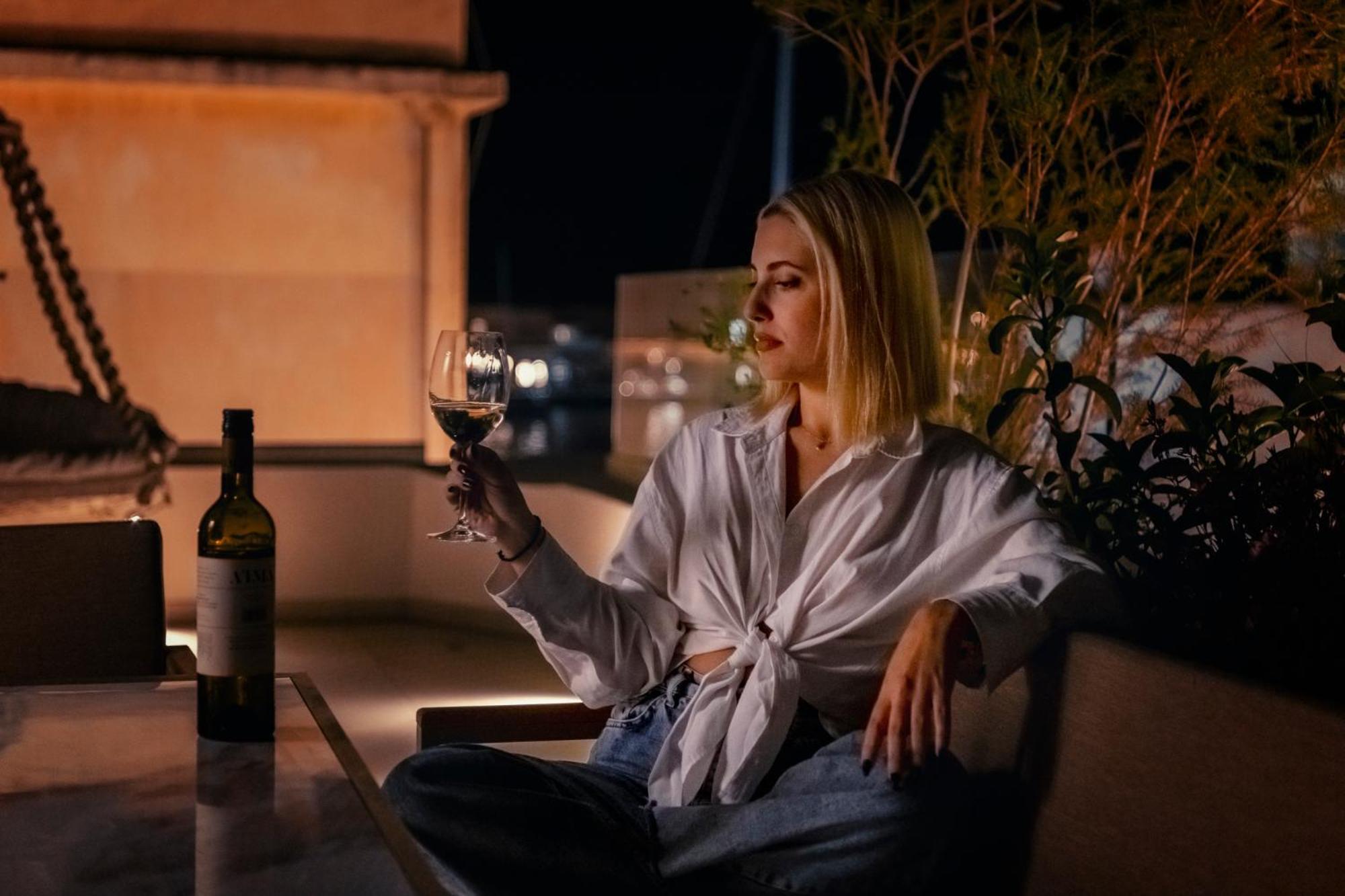 Ninemian Suites Syros Ermoupoli Exteriör bild